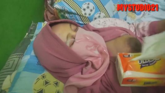 Bokep Hijab Indo Ngenoto Dengan Bercadar Dan Cum Di Muka