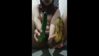 Bokep Jilbab Dedek Jilbab Colmek Pake Pisang dan Timun